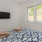 דירה Cozy In With Heated Swimming Pool