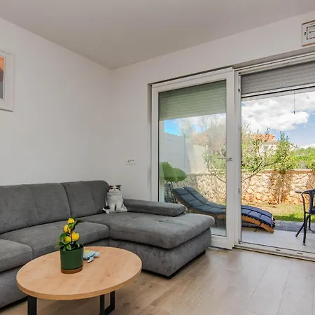 Lovely In Apartment Zaton (Zadar)